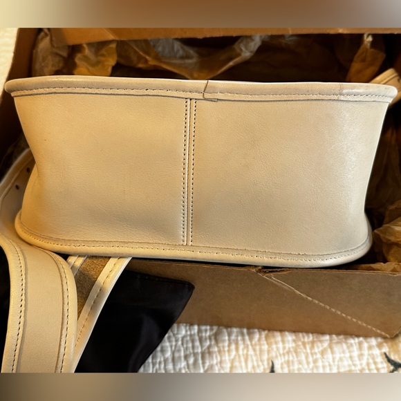 ⭐️Authentic VINTAGE Coach Classic shoulder flap saddle Bag 9170 - Picture 8 of 16